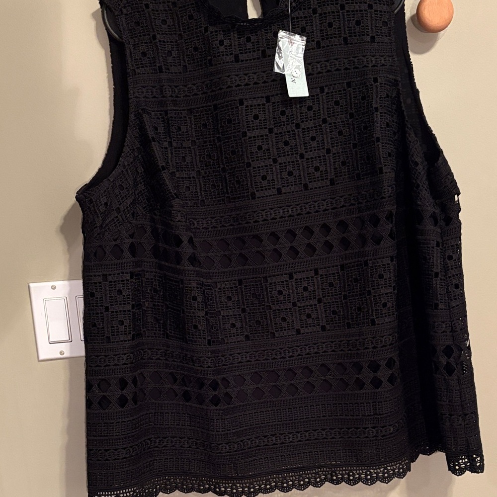 Daniel Rainn Black Lace Sleeveless Top